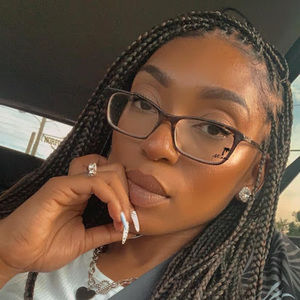 Meet your Posher, Gail